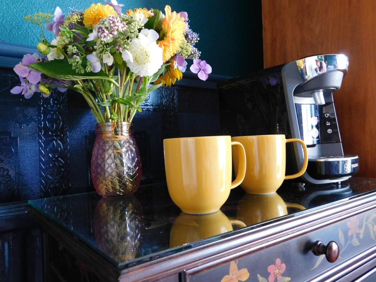 The Bear Bread Bakery B&B, Ensuite Rooms Above The Bakery, Colyton 外观 照片