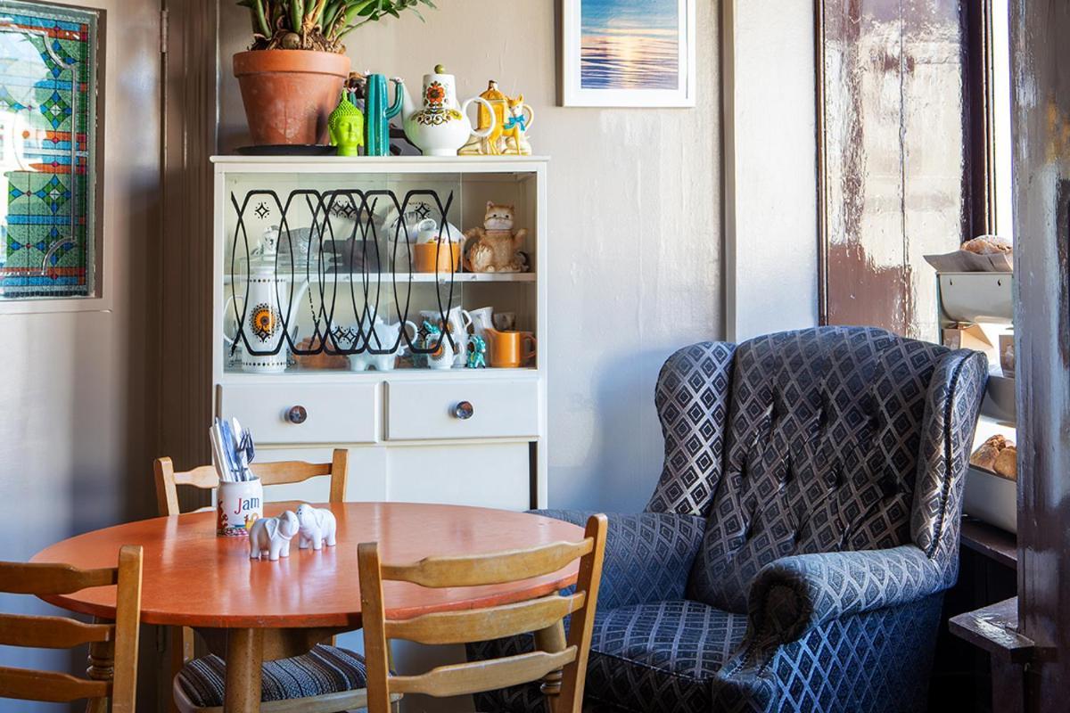 The Bear Bread Bakery B&B, Ensuite Rooms Above The Bakery, Colyton 外观 照片